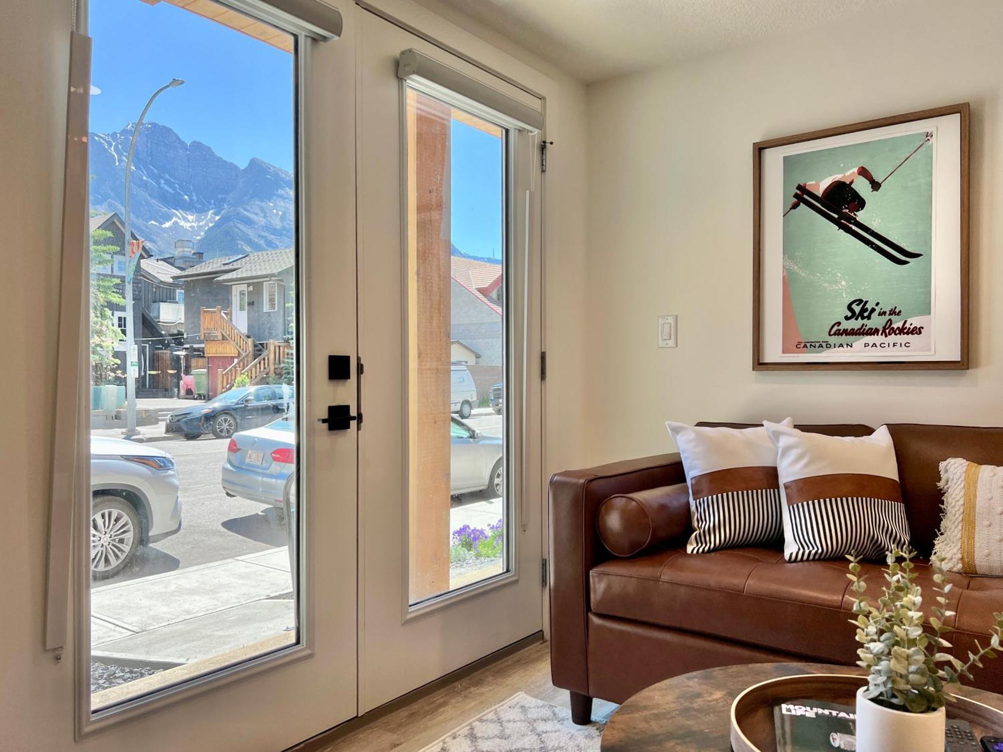 Special! New Downtown Mtn View Free Parking 2B&2B Apartment Canmore Exterior photo